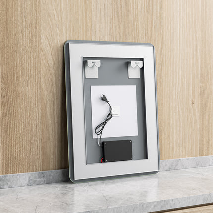 Moderne Badkamer Spiegel "Bosa" - 80 x 60 cm - LED & Anti - condens - Drainhandel